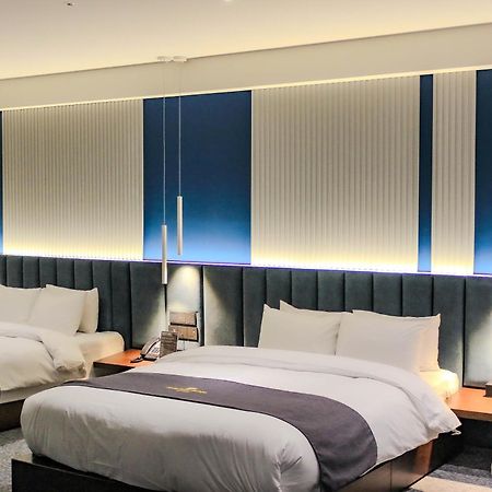 Interburgo Hotel Вонджу Экстерьер фото