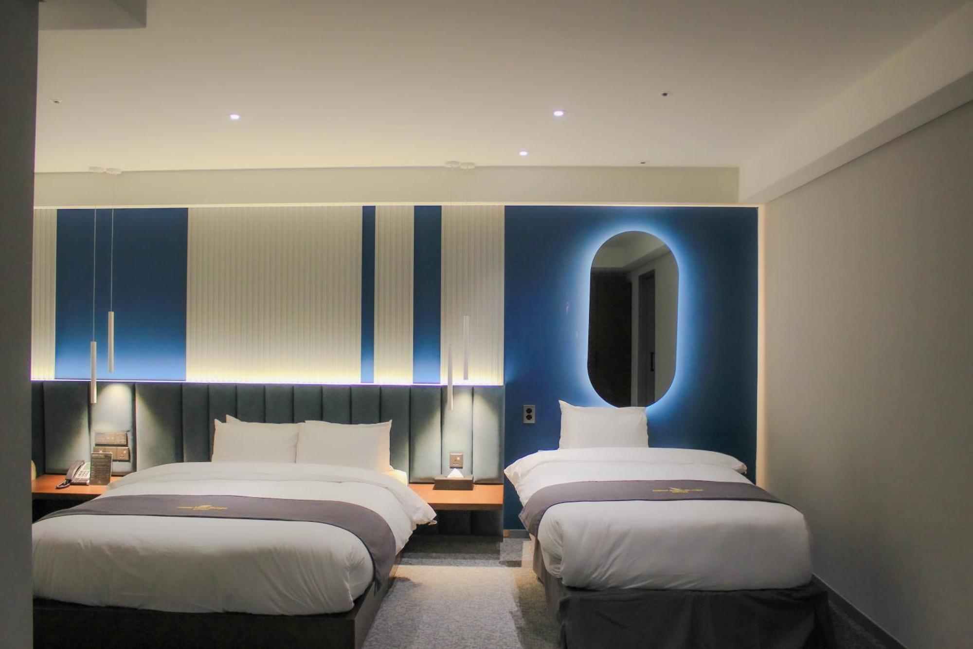 Interburgo Hotel Вонджу Экстерьер фото